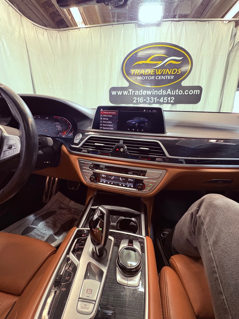 2020 BMW 7 Series 750i - Photo 29