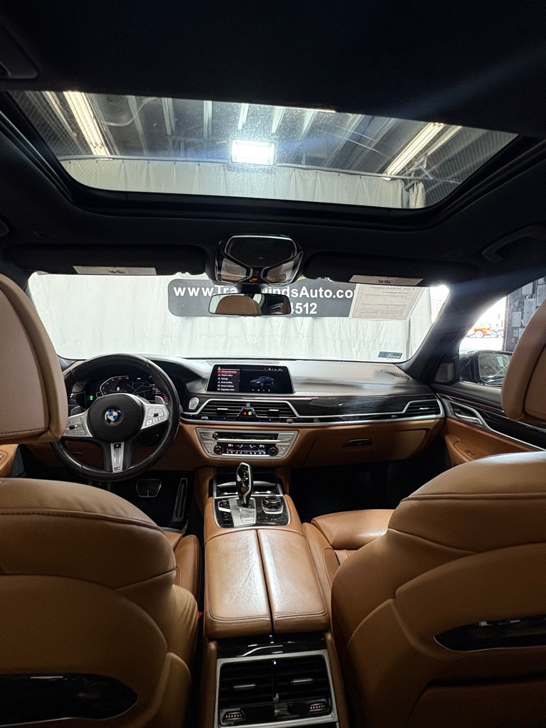 2020 BMW 7 Series 750i - Photo 45