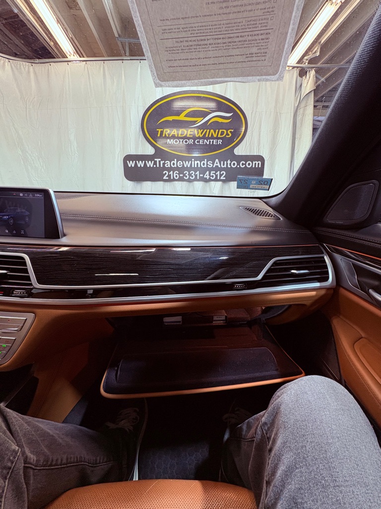 2020 BMW 7 Series 750i - Photo 28