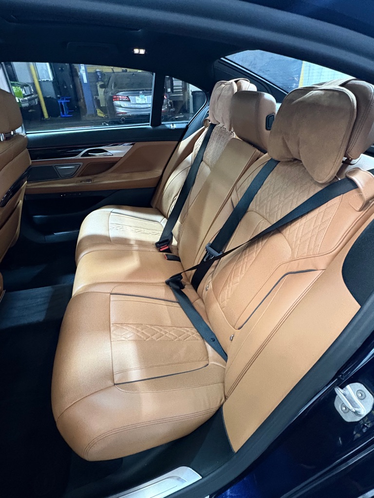 2020 BMW 7 Series 750i - Photo 47