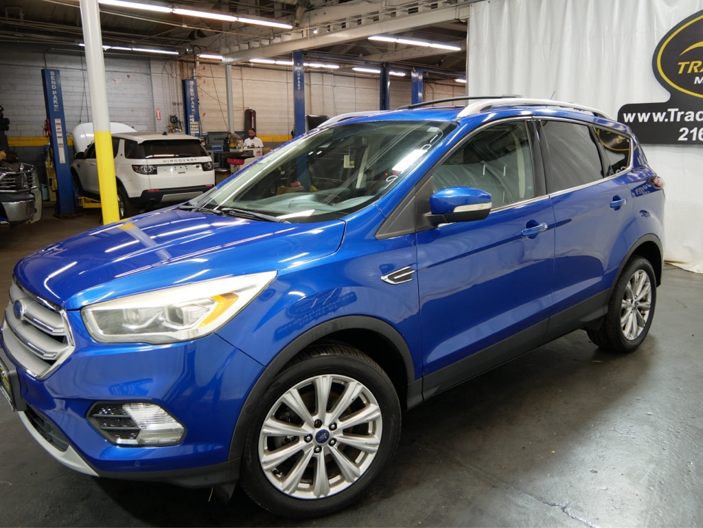 Photo 4 of 2017 Ford Escape Titanium