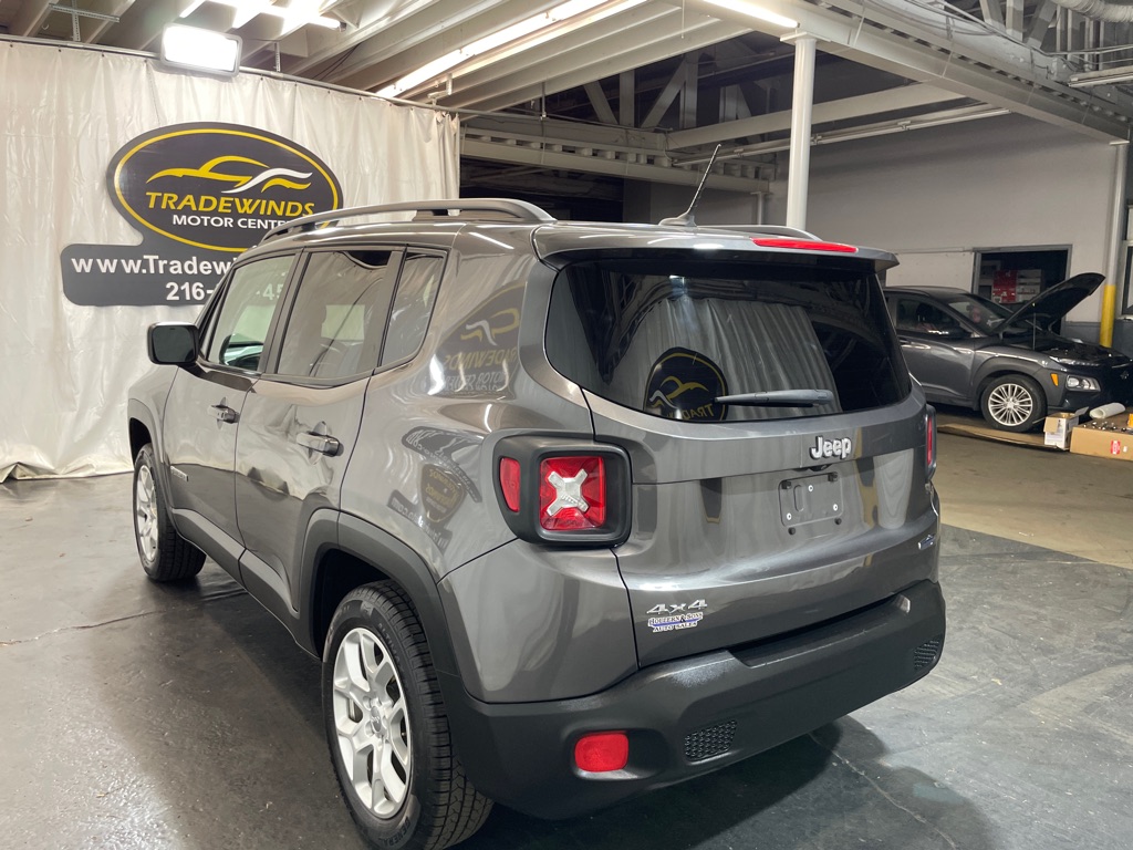 Photo 4 of 2017 Jeep Renegade Latitude