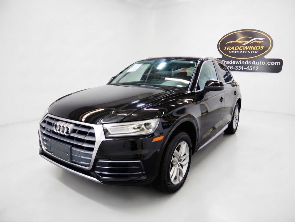 Photo 2 of 2018 Audi Q5 2.0T quattro Premium