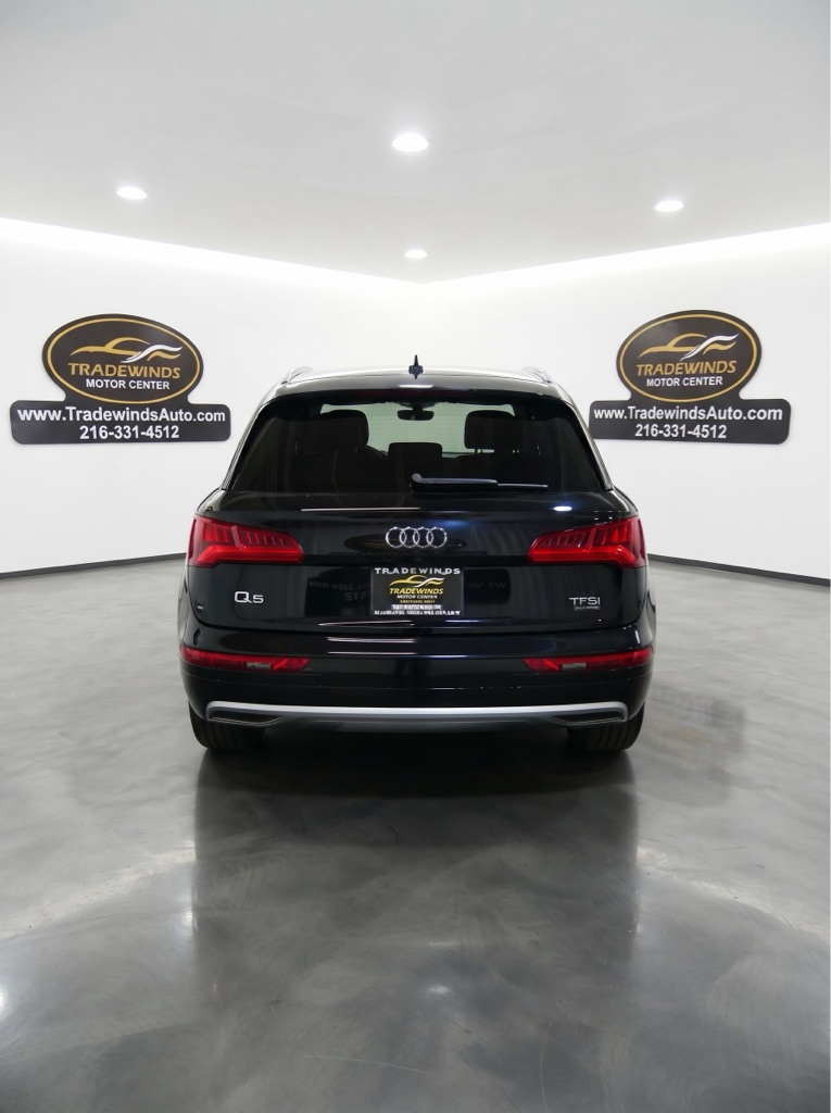 Photo 3 of 2018 Audi Q5 2.0T quattro Premium