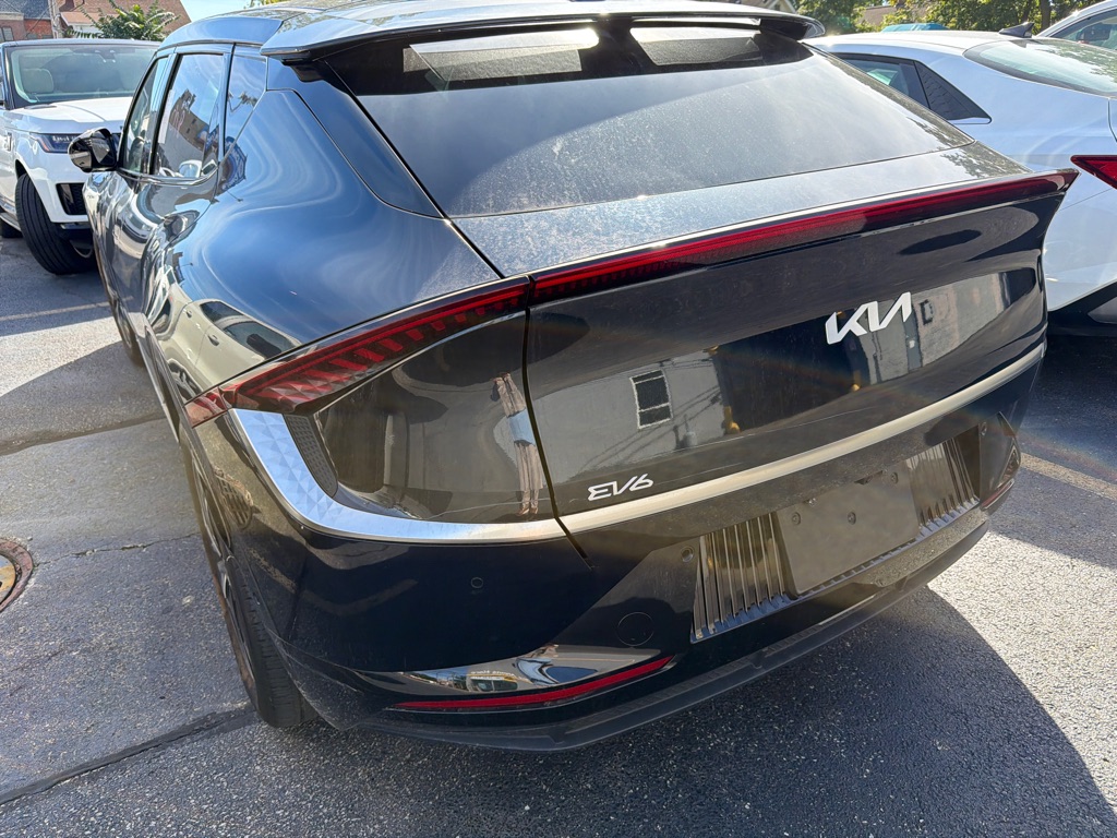 Photo 4 of 2023 Kia EV6 Wind
