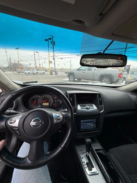 Photo 2 of 2012 Nissan Maxima S Sedan 4D