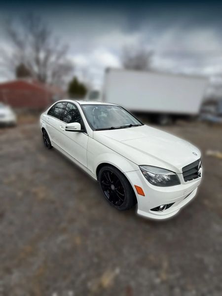 Photo 2 of 2010 Mercedes-Benz C-Class C 300 Luxury 4MATIC