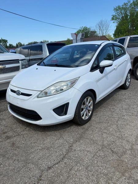 Photo 1 of 2012 Ford Fiesta SE
