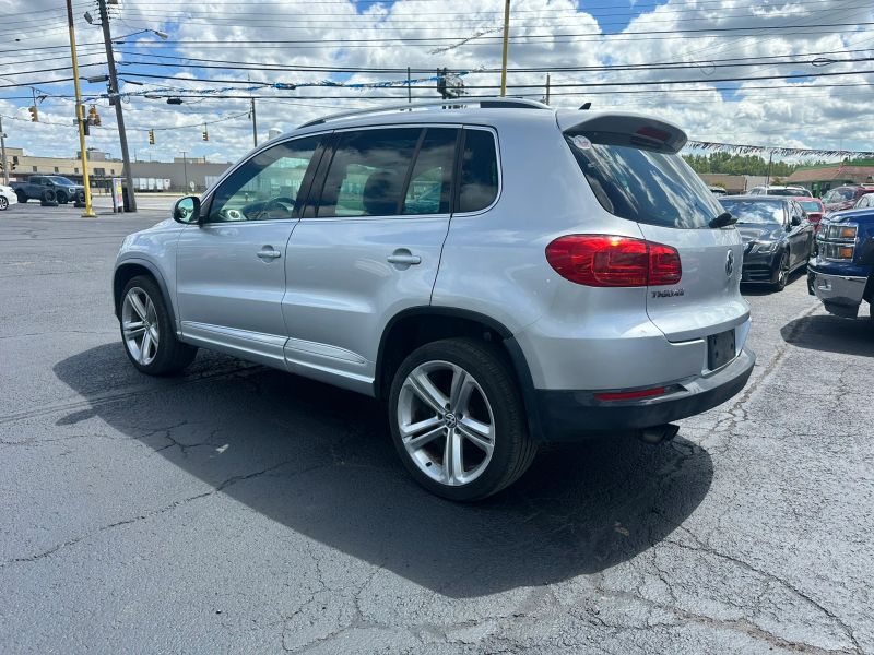 Photo 5 of 2014 Volkswagen Tiguan R-Line