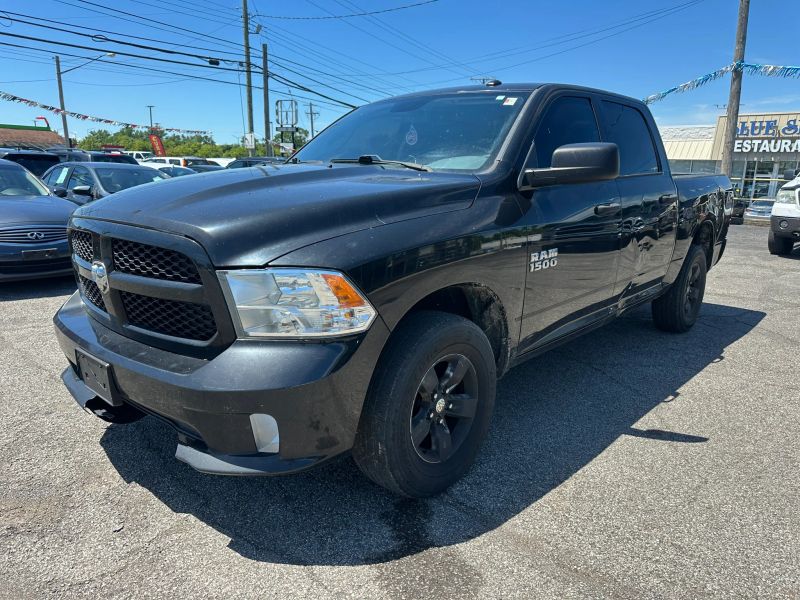 2018 Ram 1500 Express - Image 3
