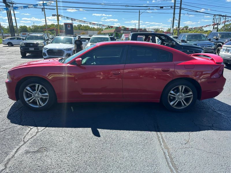 2013 Dodge Charger SXT - Image 4