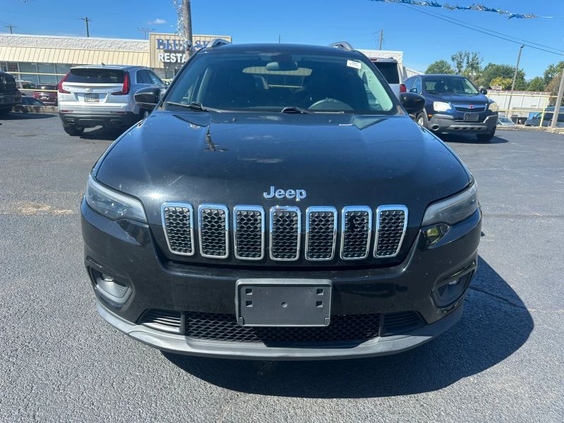 2019 Jeep Cherokee Latitude Plus - Image 2