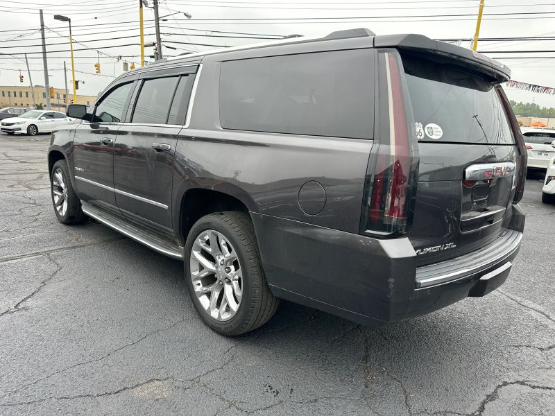 2015 GMC Yukon XL Denali - Image 5