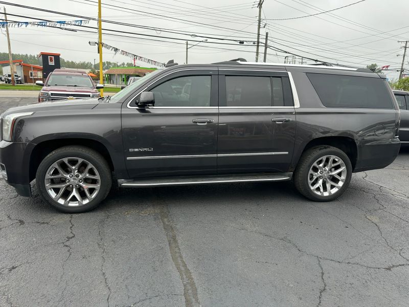 2015 GMC Yukon XL Denali - Image 4