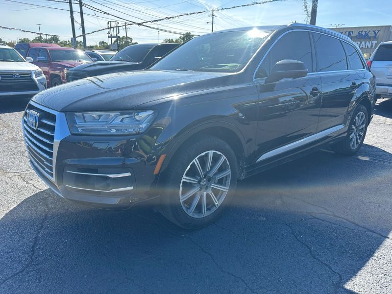2017 Audi Q7 3.0T Prestige Sport Utility 4D - Image 3