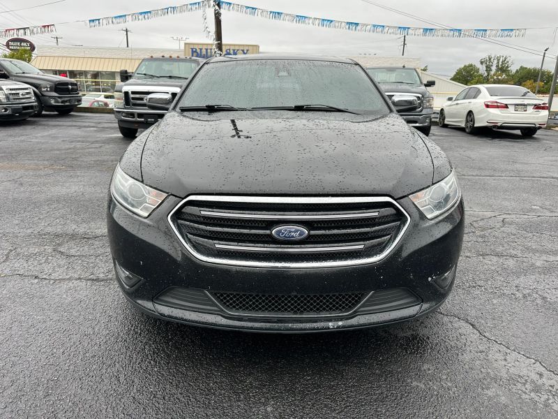 2019 Ford Taurus Limited - Image 2