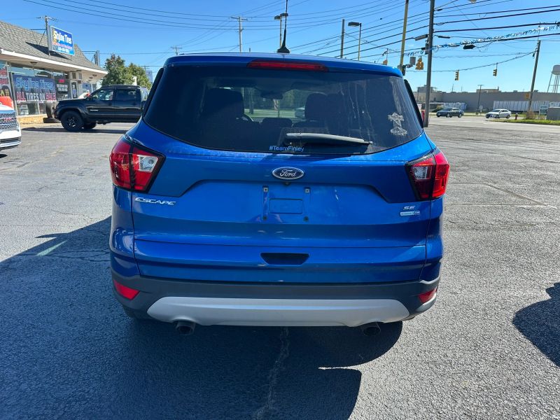 Photo 5 of 2019 Ford Escape SE
