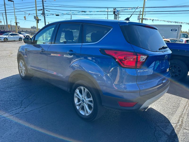 Photo 4 of 2019 Ford Escape SE