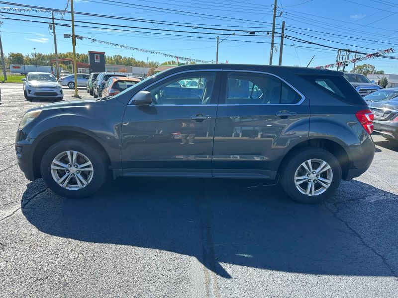 Photo 4 of 2017 Chevrolet Equinox LS