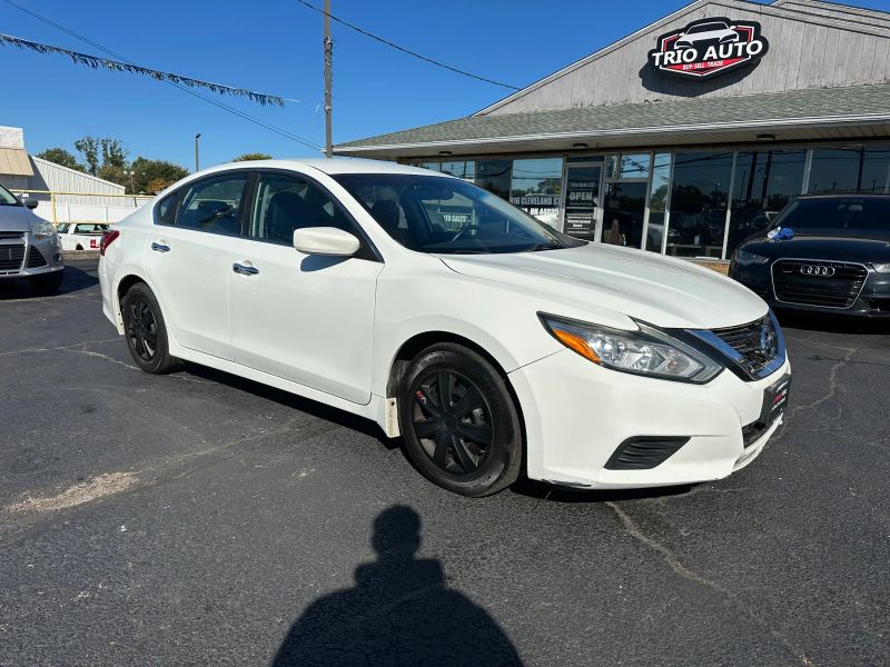 2018 Nissan Altima 2.5 S - Main Image