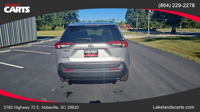2021 Toyota RAV4 XLE - Image 4