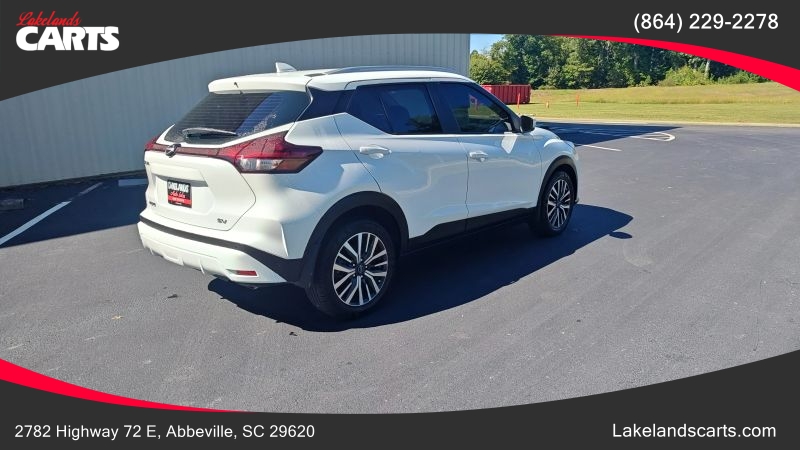 2022 Nissan Kicks SV - Image 5