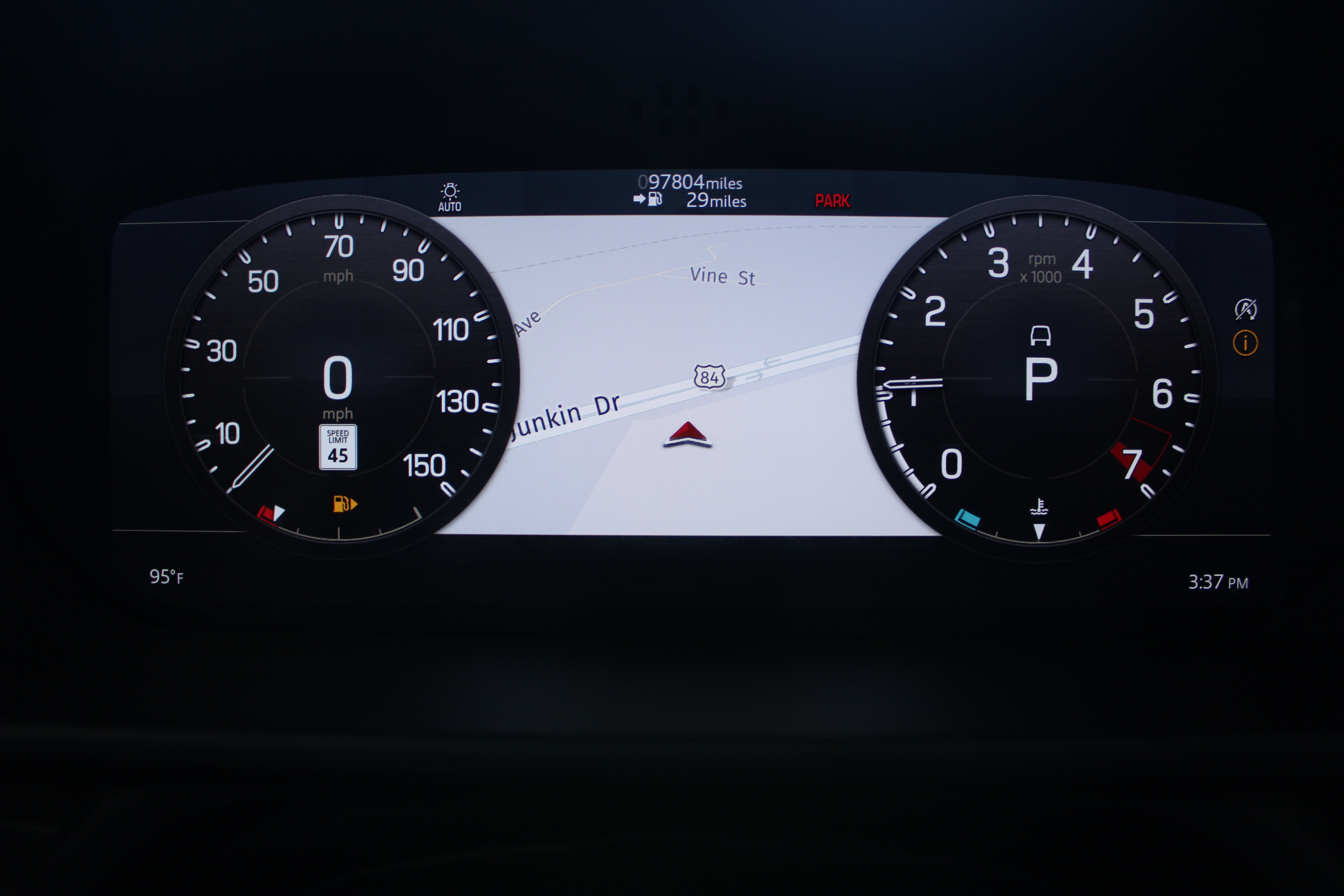 Photo 3 of 2020 Land Rover Defender 110 SE