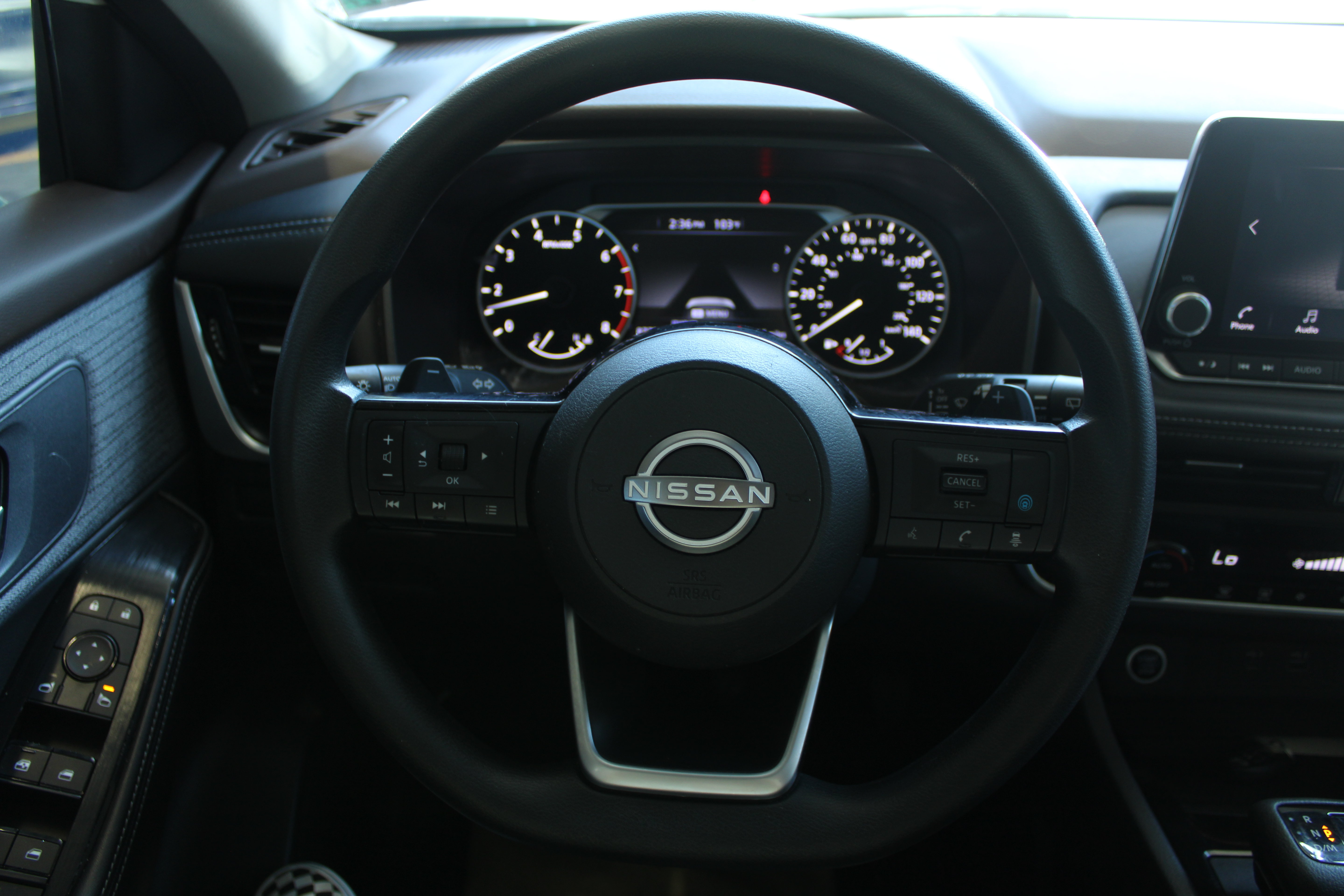 Photo 4 of 2022 Nissan Rogue SV