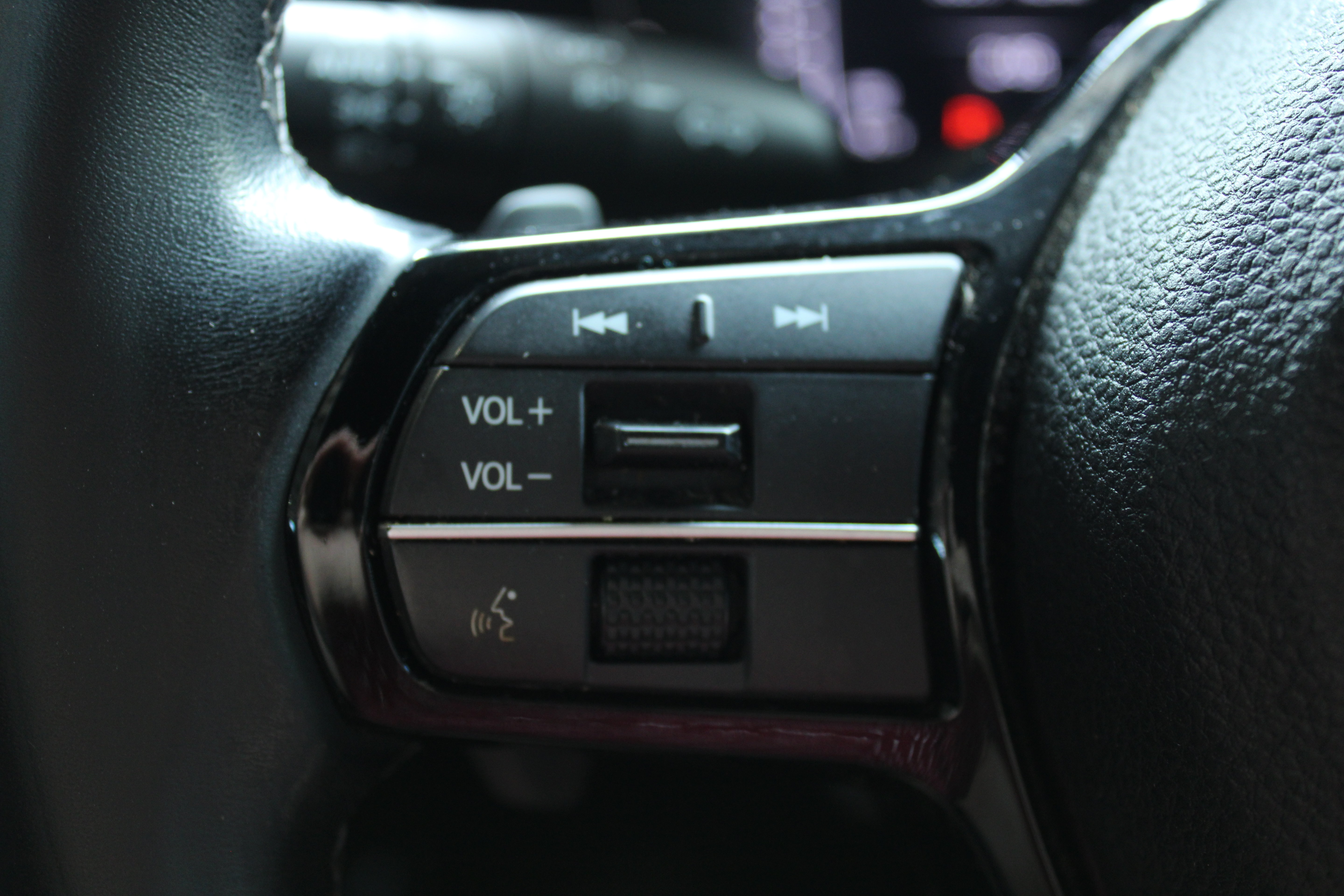 2022 Honda Civic Sport Touring - Image 4