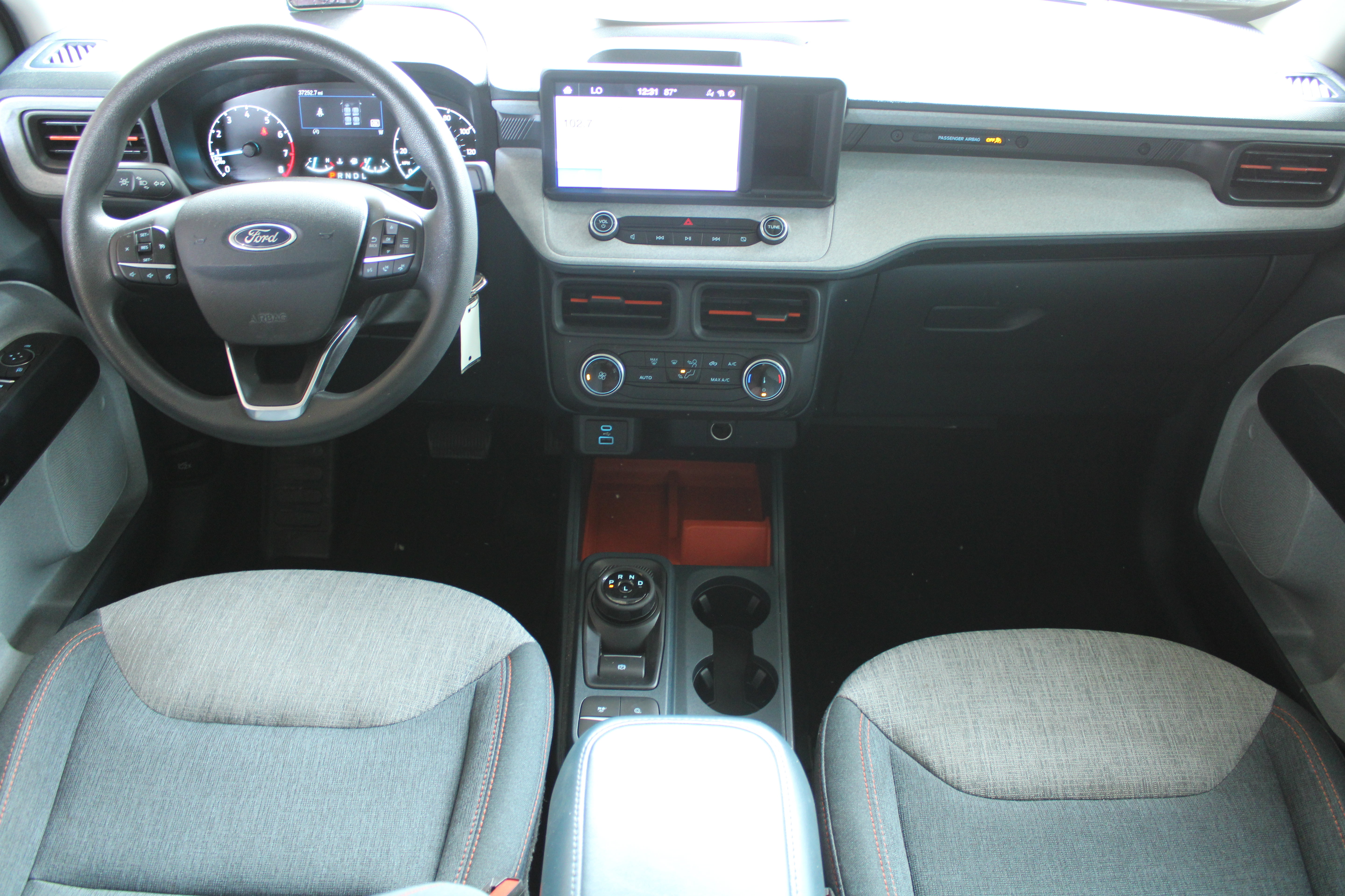 2022 Ford Maverick XLT - Image 2