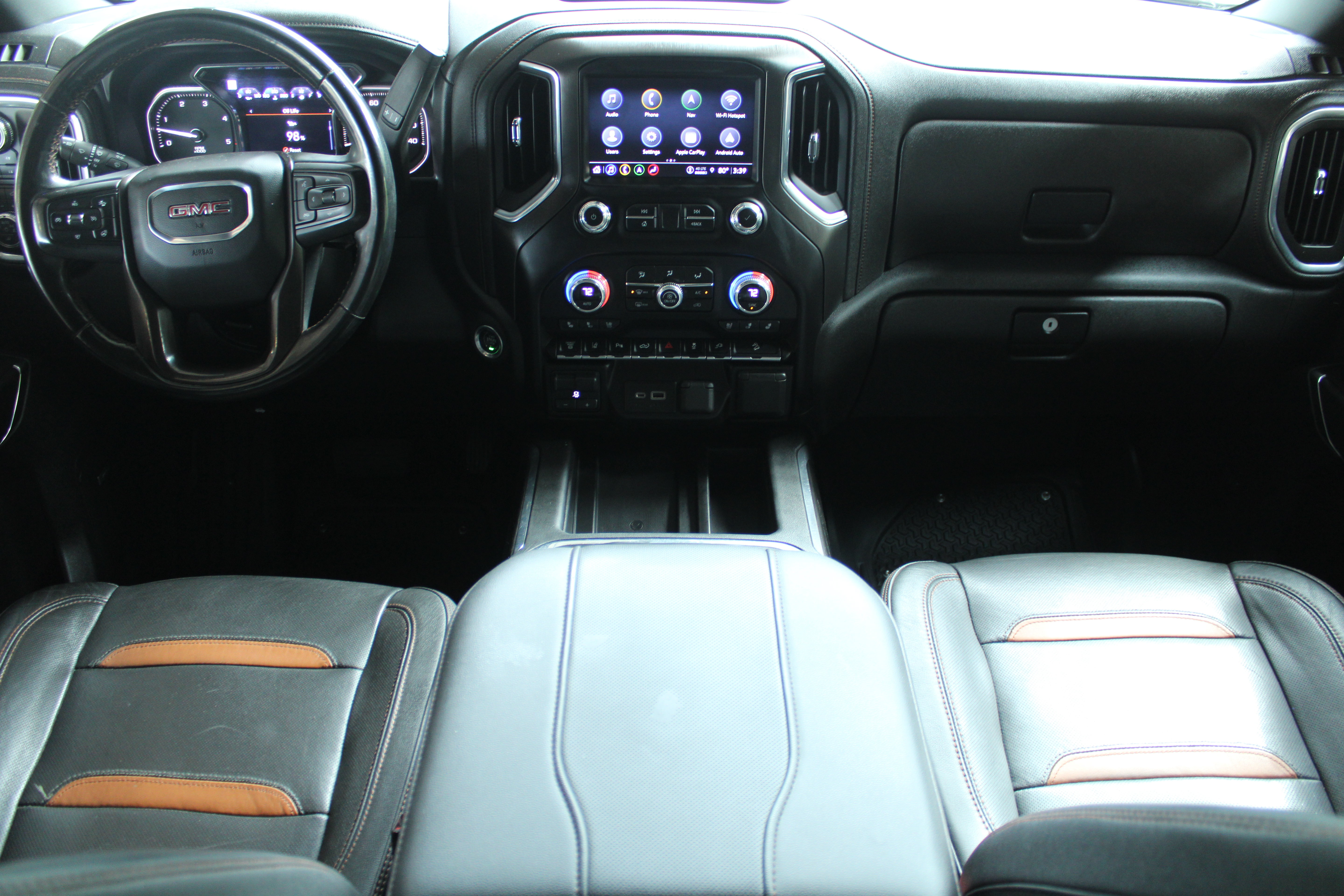 2023 GMC Sierra 2500HD AT4 - Image 2