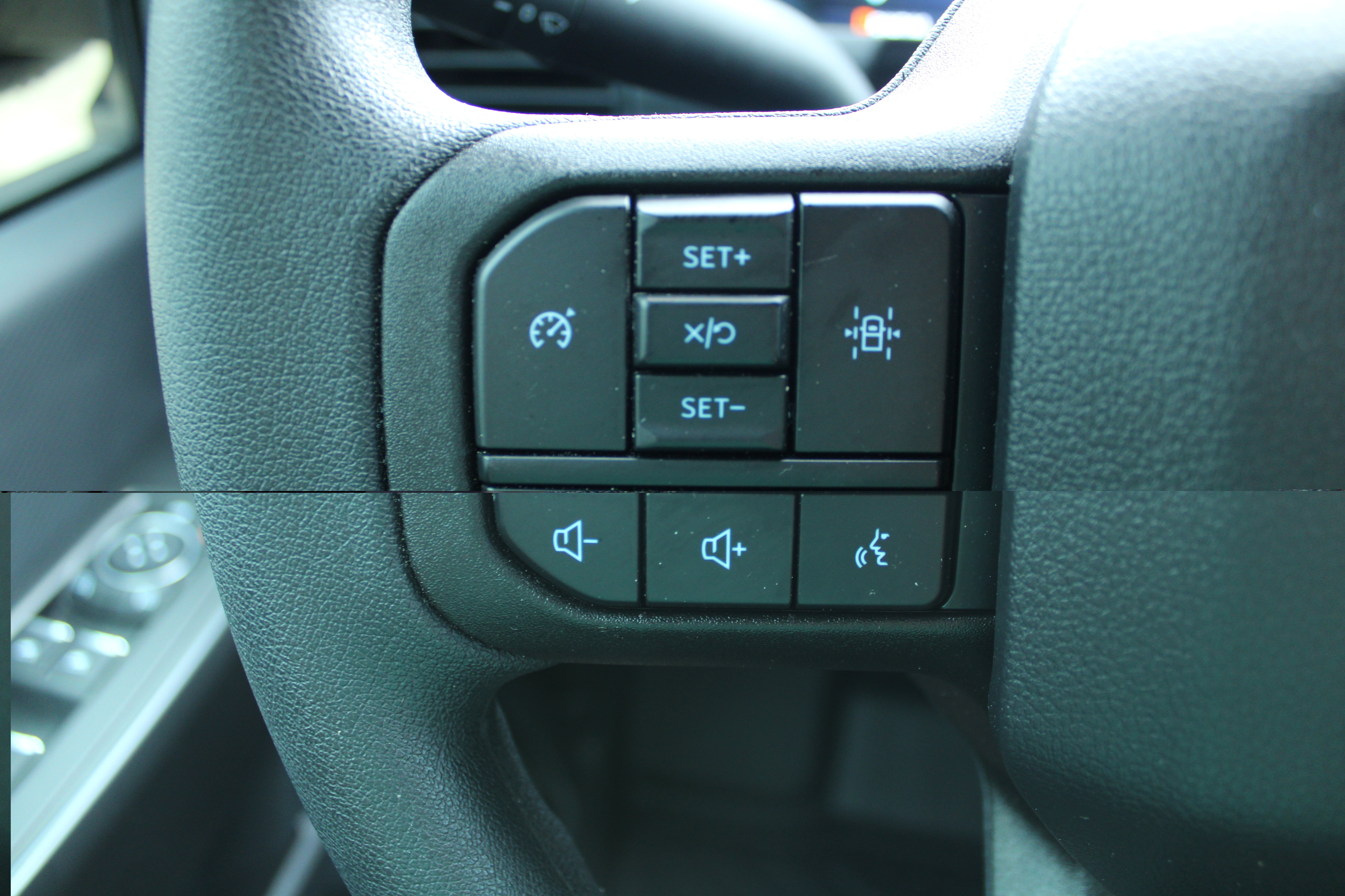 Photo 4 of 2025 Ford F-150 STX