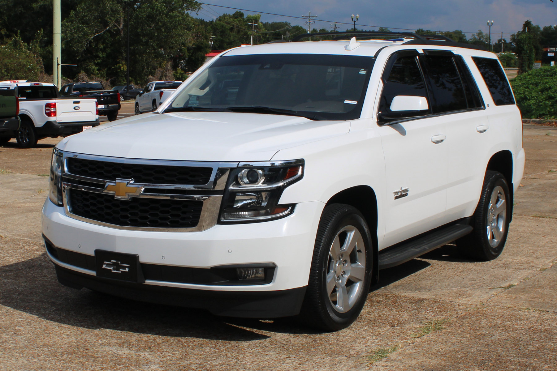 Photo 1 of 2019 Chevrolet Tahoe LT