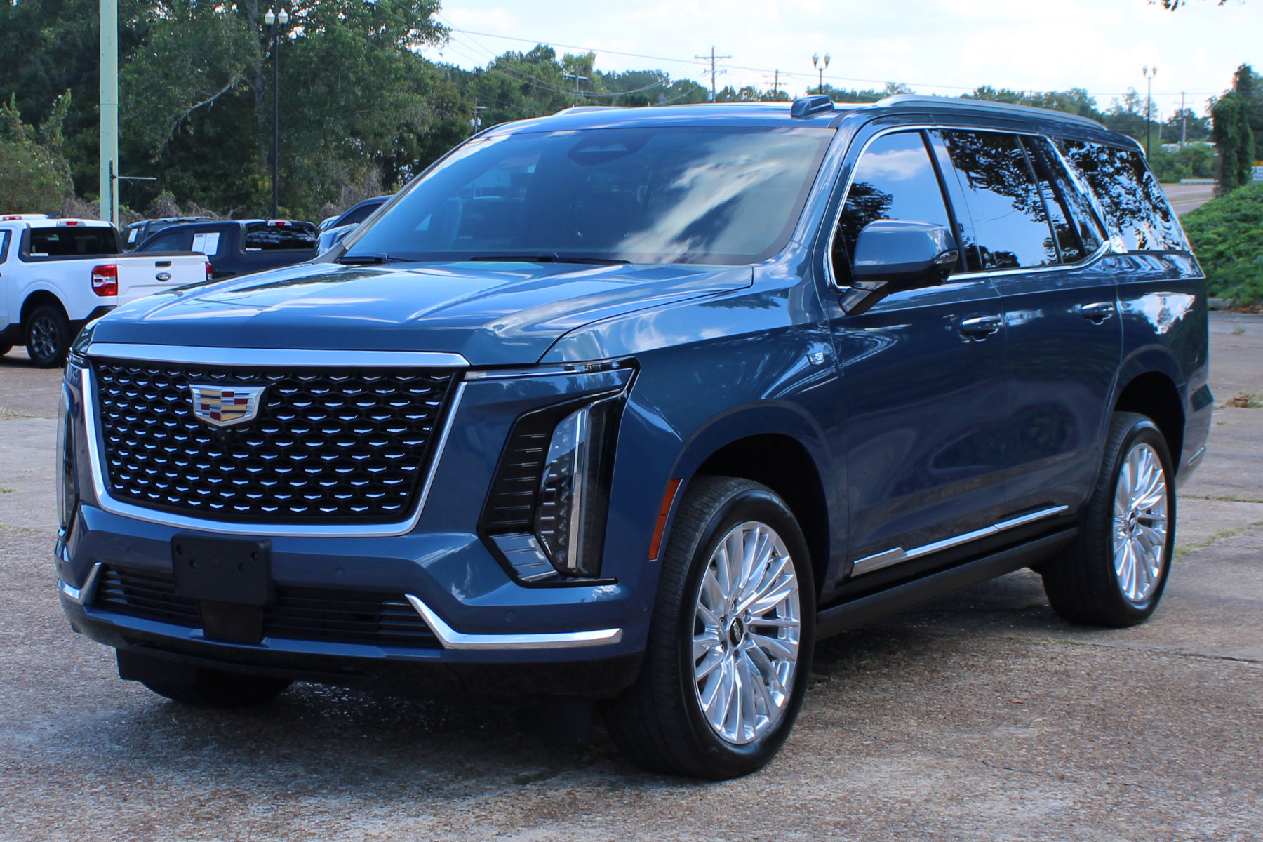 2025 Cadillac Escalade Premium Luxury - Main Image