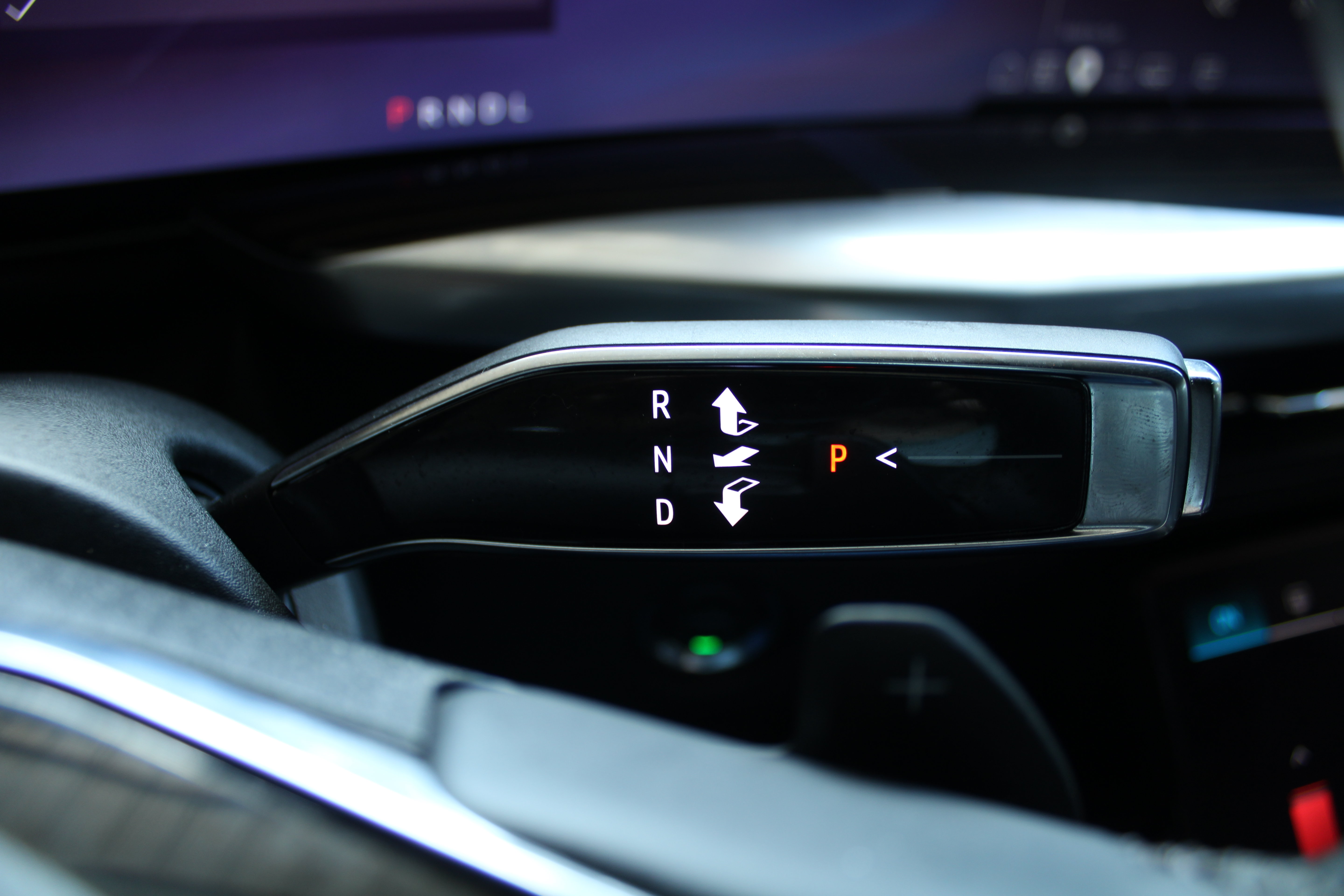 2025 Cadillac Escalade Premium Luxury - Image 4