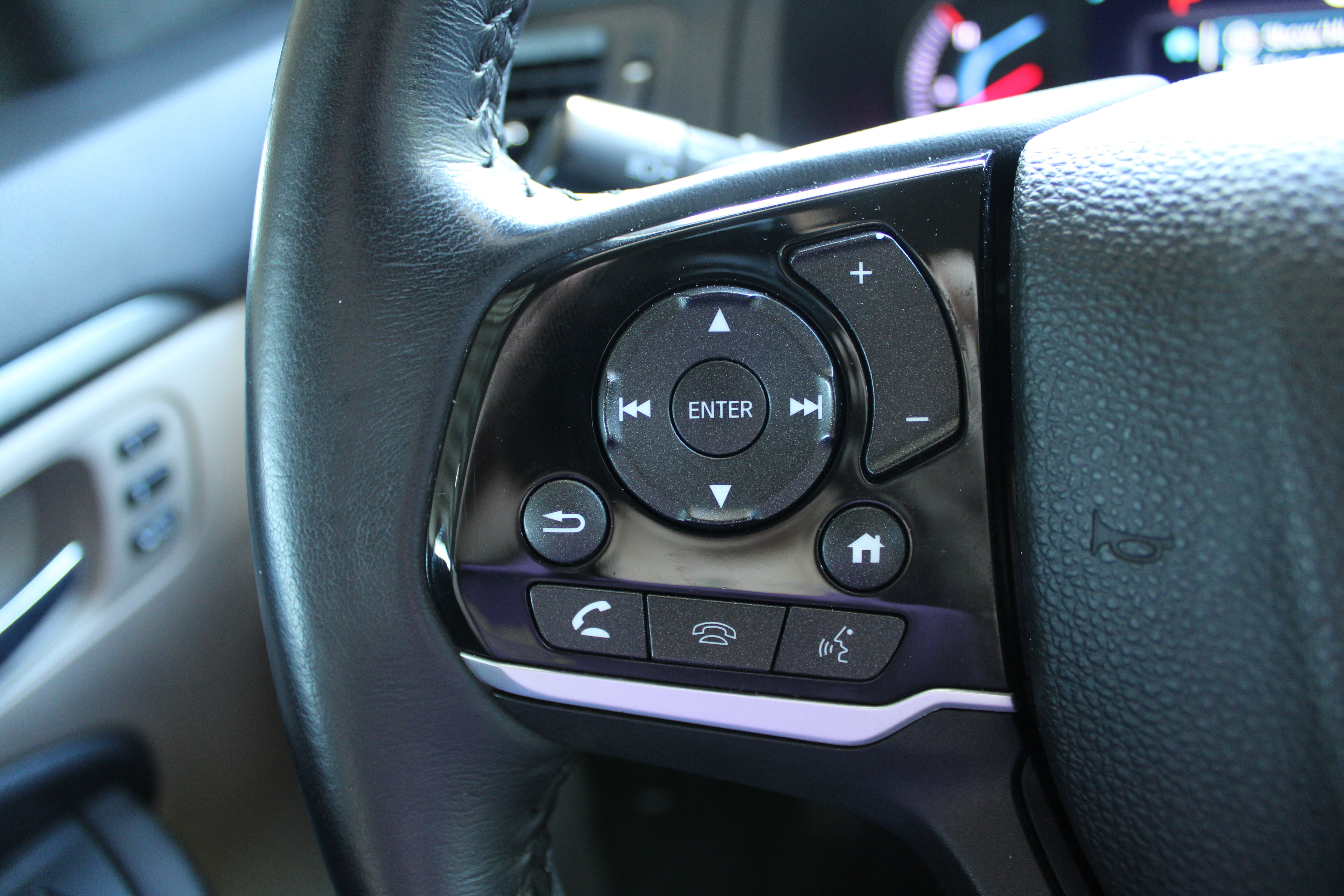 2022 Honda Pilot Special Edition - Image 5