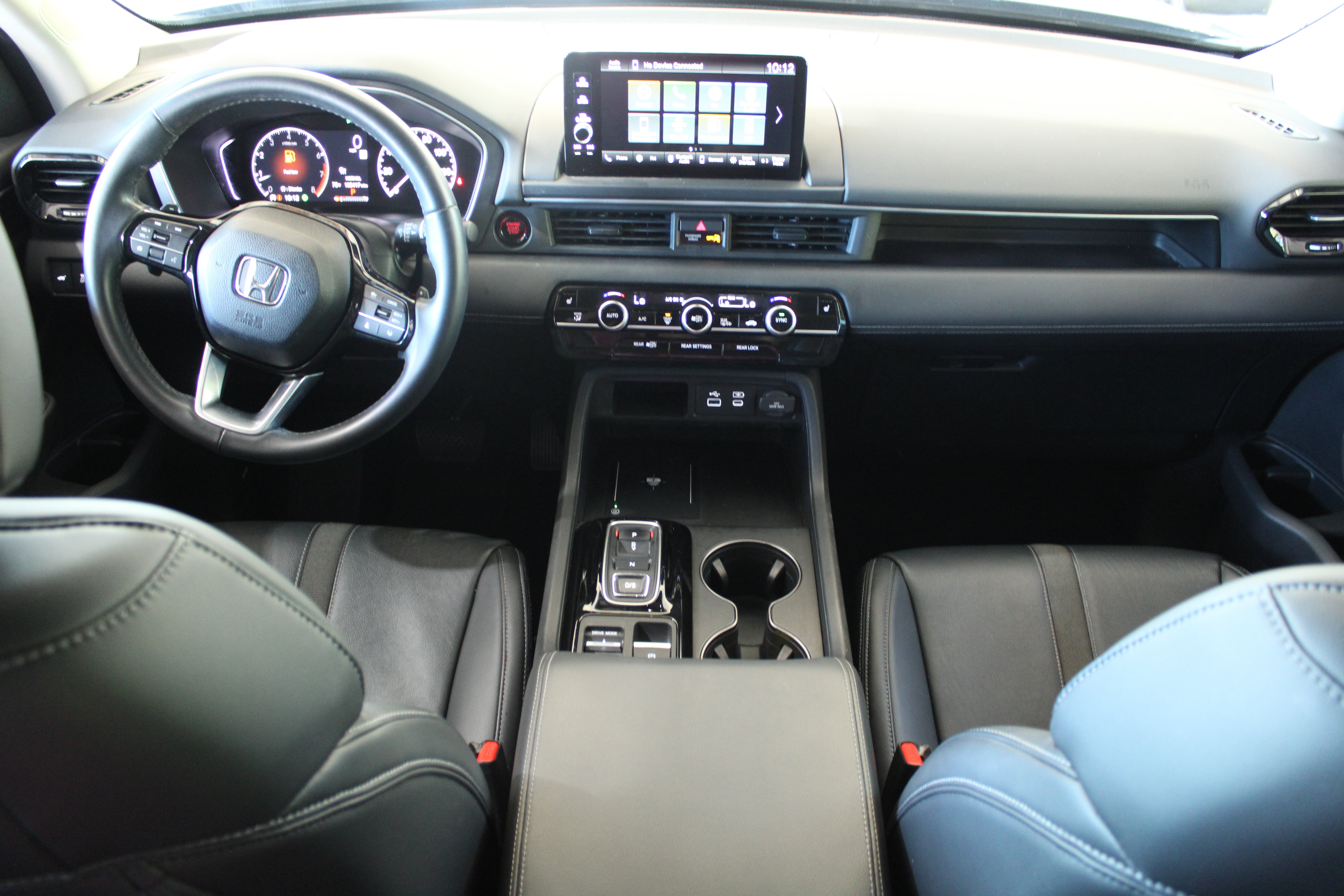 2023 Honda Pilot EX-L - Image 2