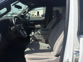 2022 GMC Sierra 2500HD SLE - Image 4