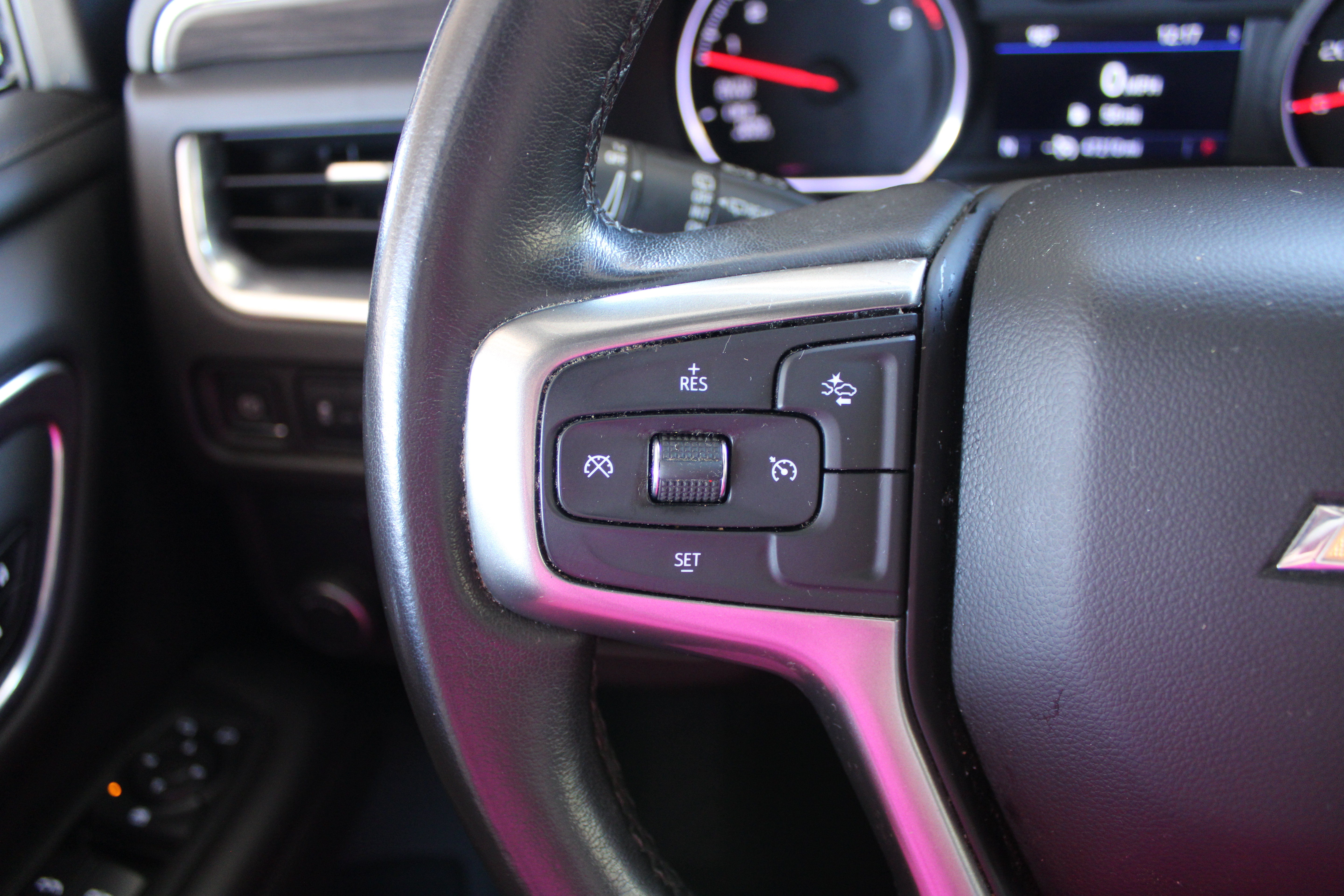 Photo 5 of 2021 Chevrolet Tahoe LS