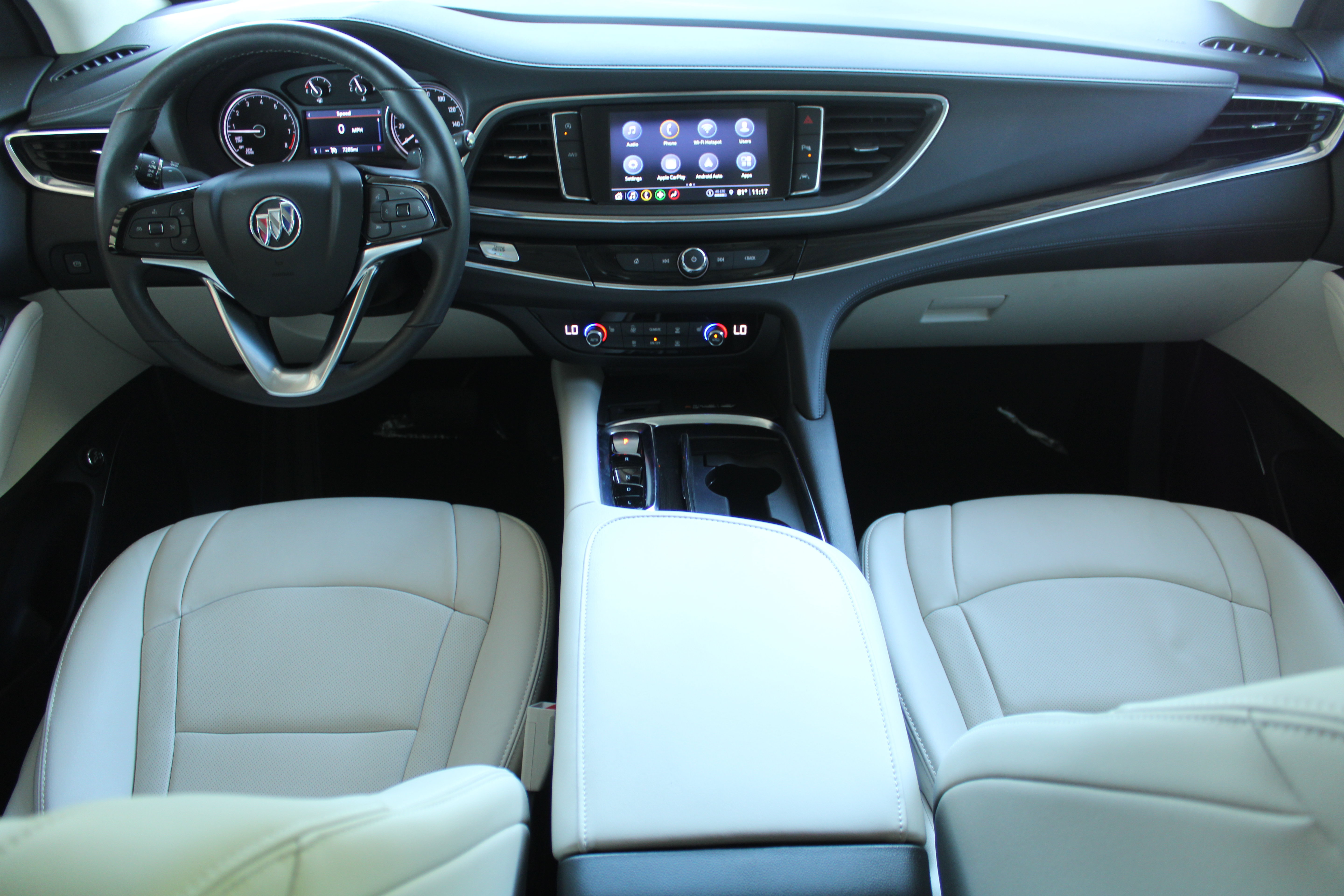 2024 Buick Enclave Essence - Image 2