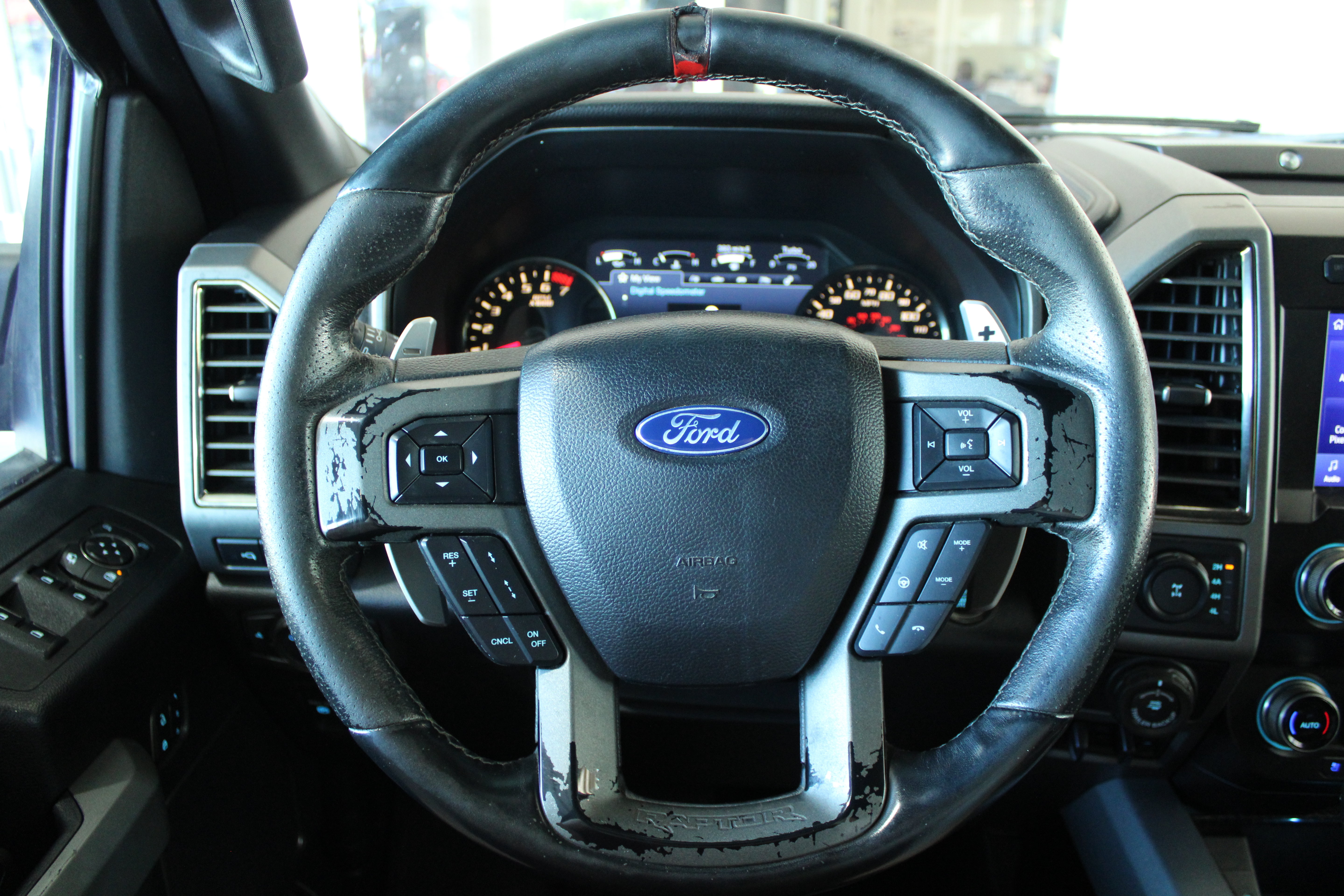 Photo 4 of 2019 Ford F-150 Raptor
