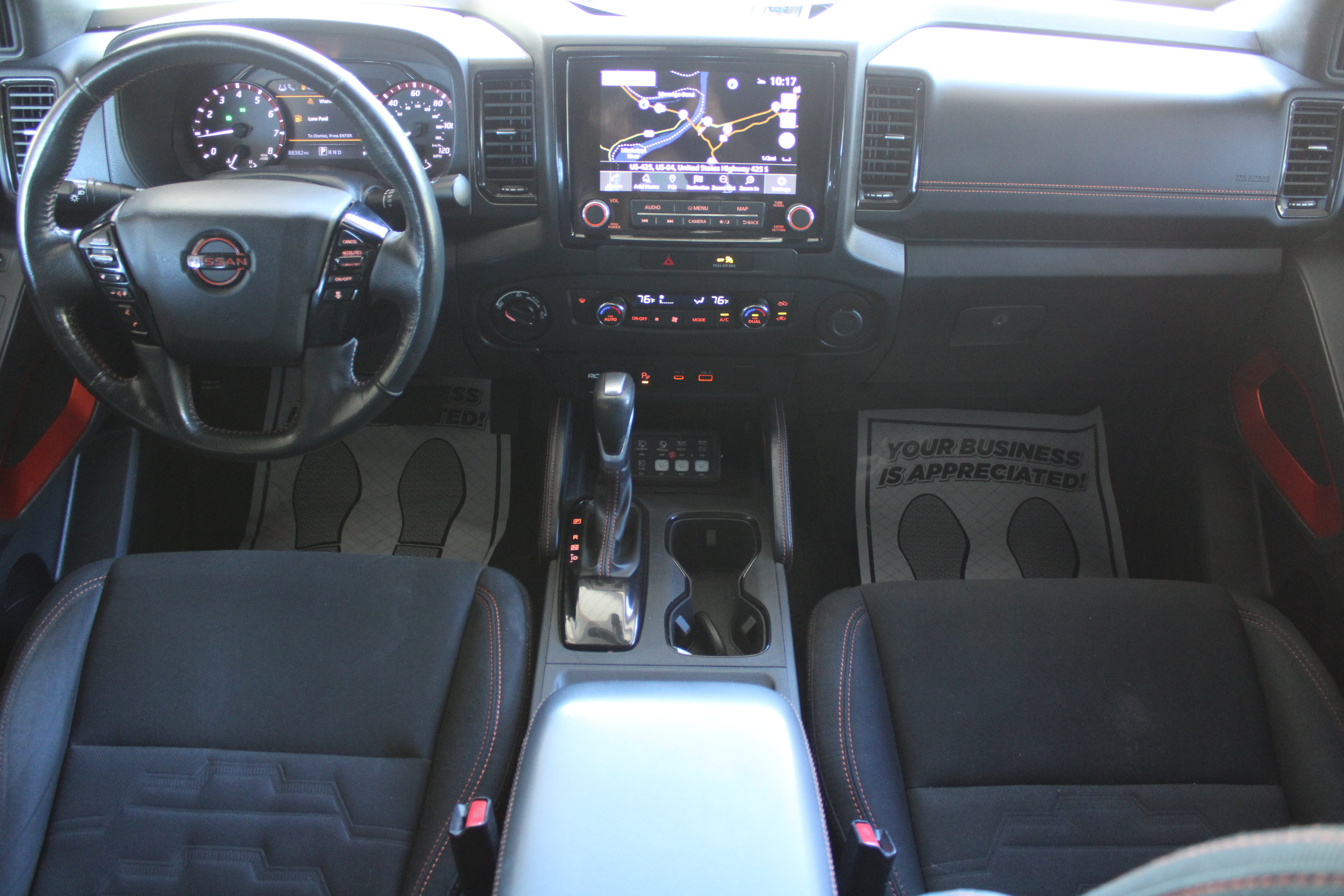 2023 Nissan Frontier PRO-4X - Image 2
