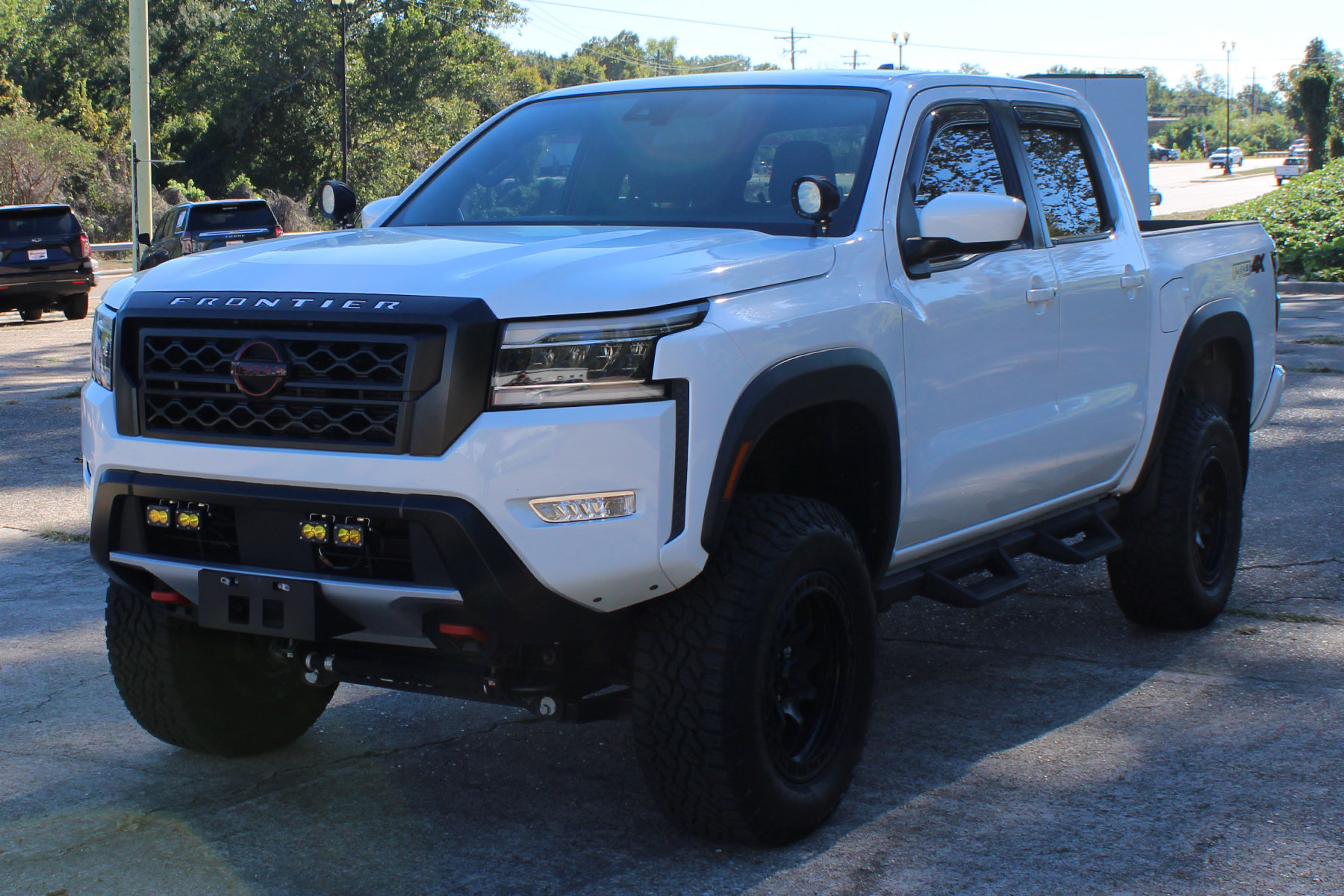 2023 Nissan Frontier PRO-4X - Main Image