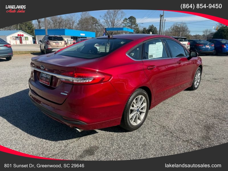 2017 Ford Fusion SE - Image 5