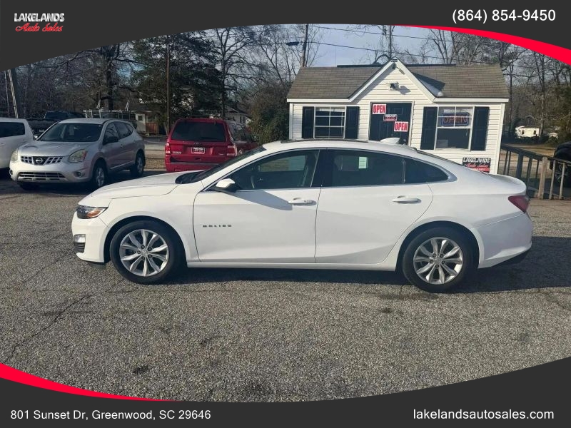2022 Chevrolet Malibu LT - Image 2