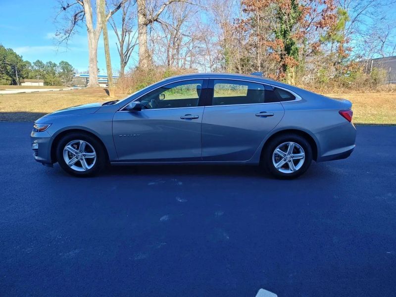 2023 Chevrolet Malibu 1LT Sedan 4D - Image 2