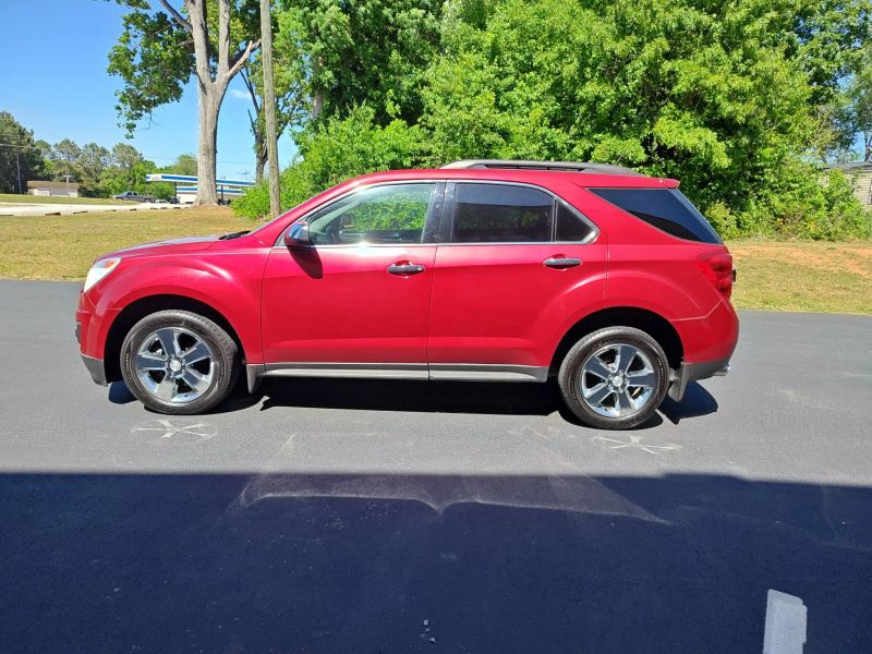 2015 Chevrolet Equinox LT - Image 2