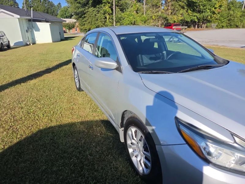 2016 Nissan Altima 2.5 S - Image 4