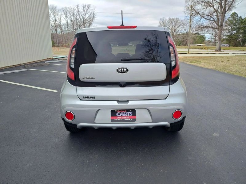 2018 Kia Soul + Wagon 4D - Image 4