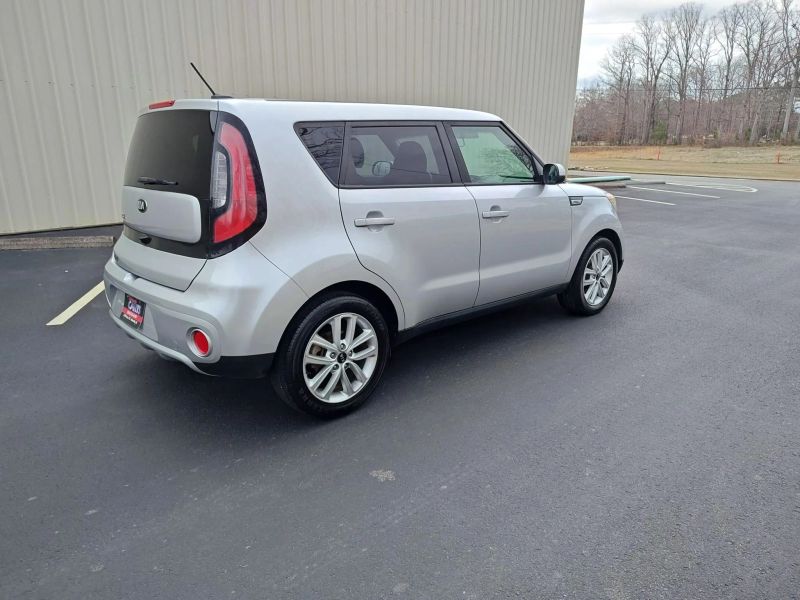 2018 Kia Soul + Wagon 4D - Image 5